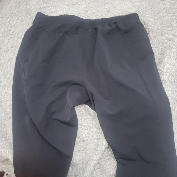 Wind pants under armor - Picture 2 of 3